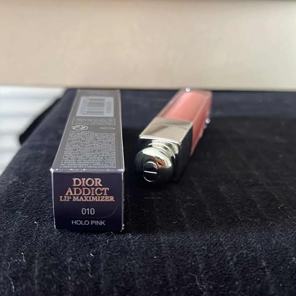 Dior Addict Lip Maximizer Gloss -010 Holo Pink .20 FL ounces